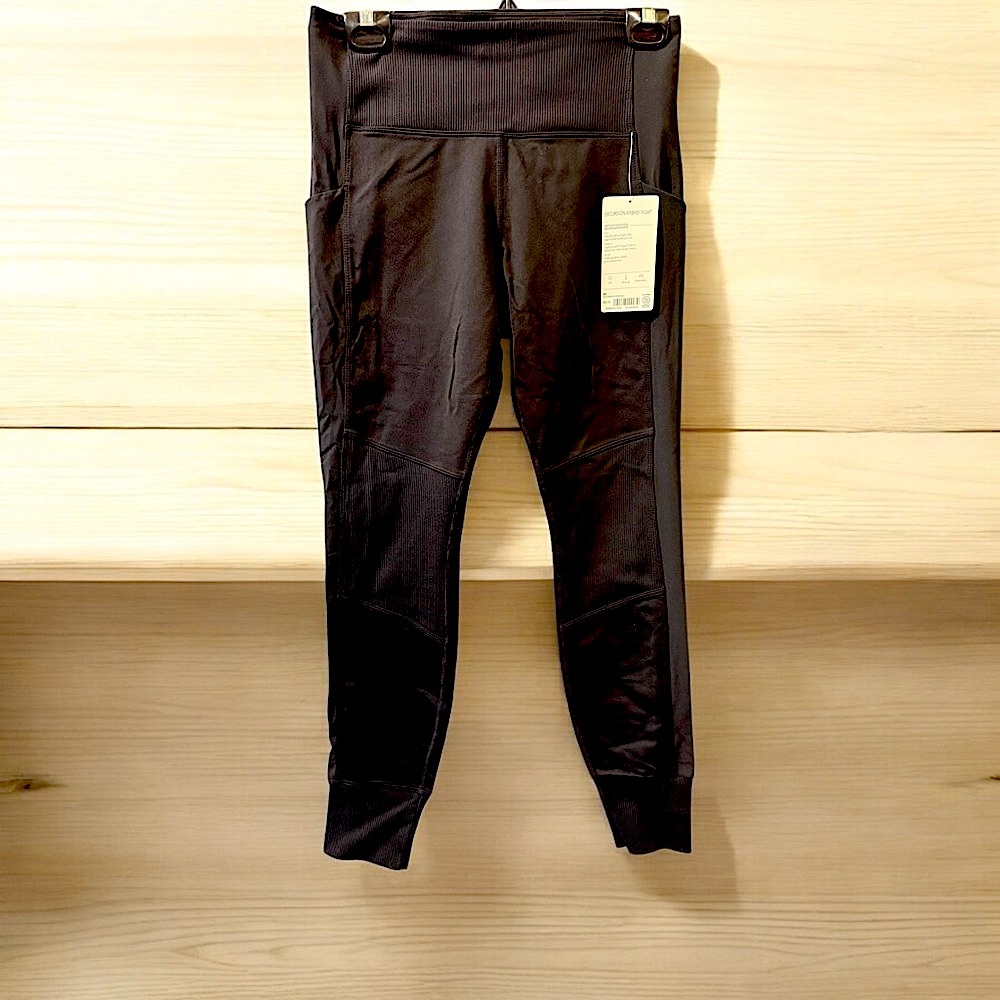 Athleta Black Excursion Hybrid Tight NWT Size Medium